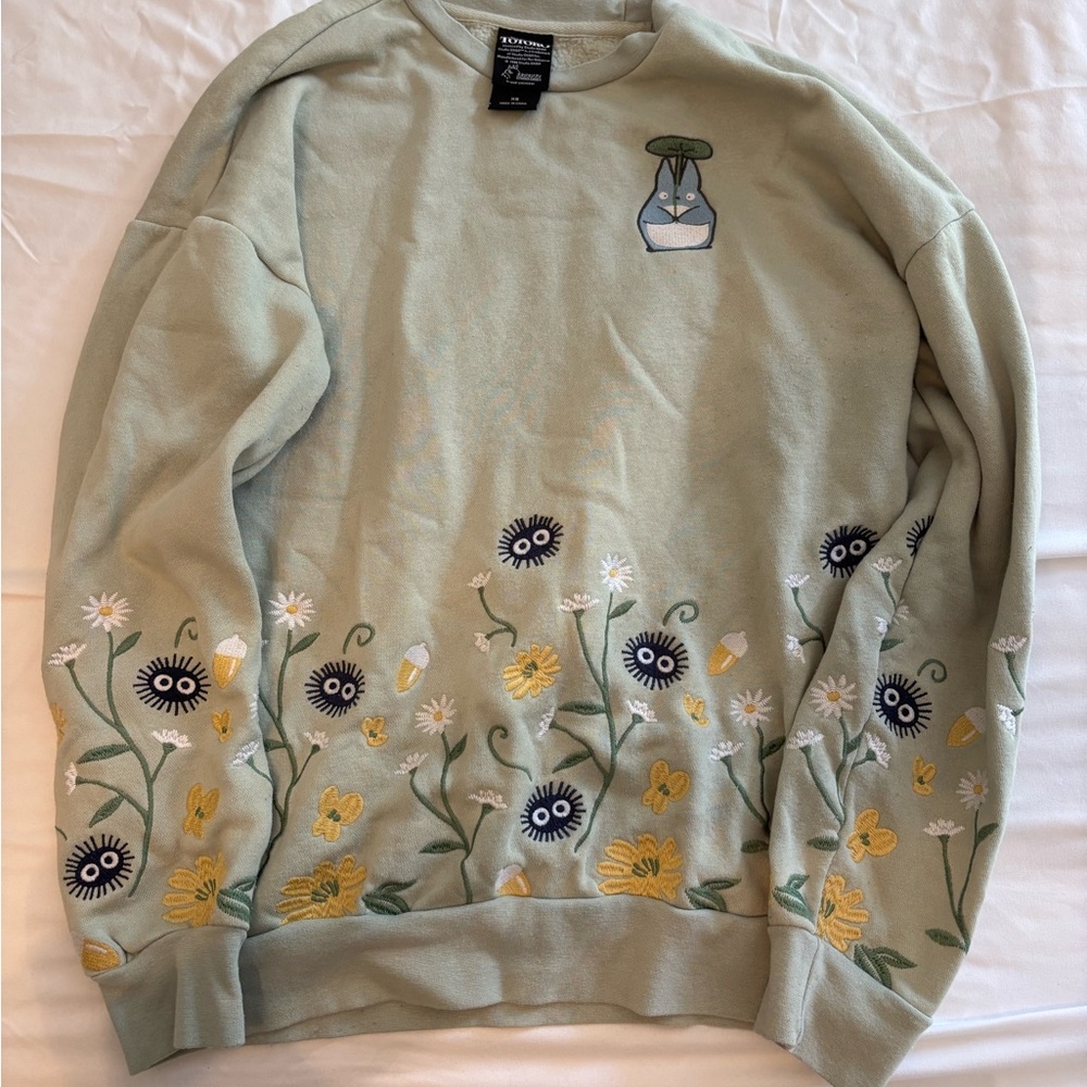 My neighbor Totoro sweatshirt